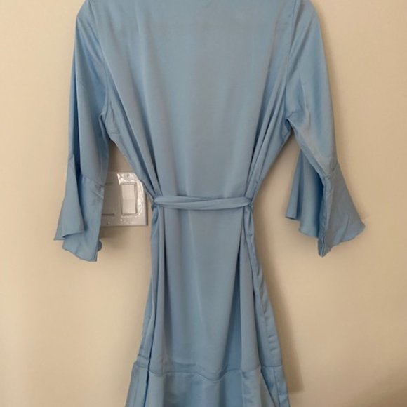 Women's Satin Blue Robe - Ruffle Hem BRAND NEW - Picture 6 of 6